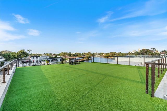 2221 NE 19th Street, Fort Lauderdale, FL 33305