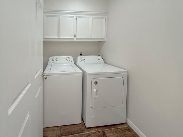 64 Tangerine Court, Lake Jackson, TX 77566