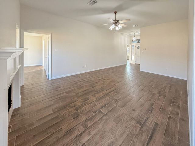 64 Tangerine Court, Lake Jackson, TX 77566