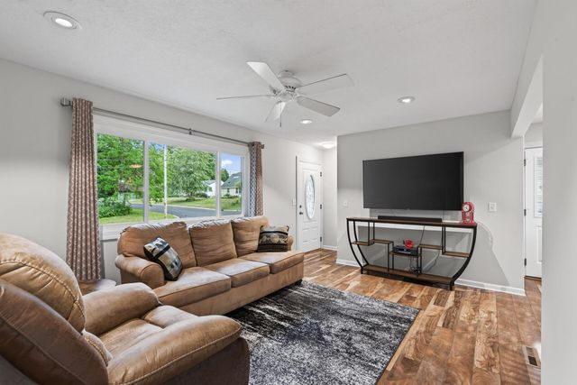 3301 69th Street E, Inver Grove Heights, MN 55076