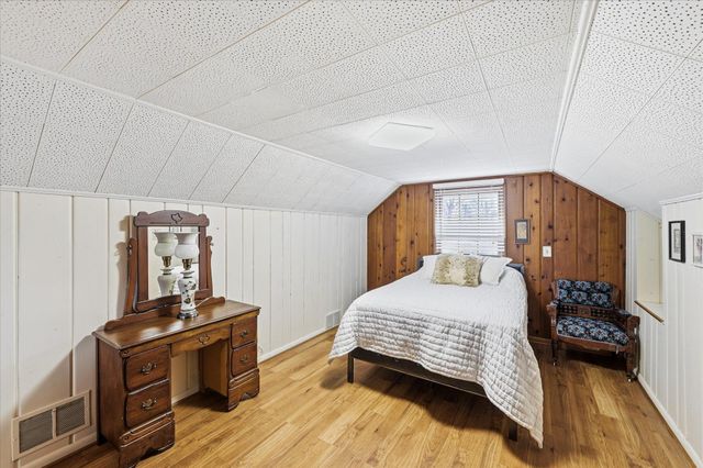 5116 Fairview Avenue N, Crystal, MN 55429