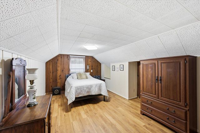 5116 Fairview Avenue N, Crystal, MN 55429