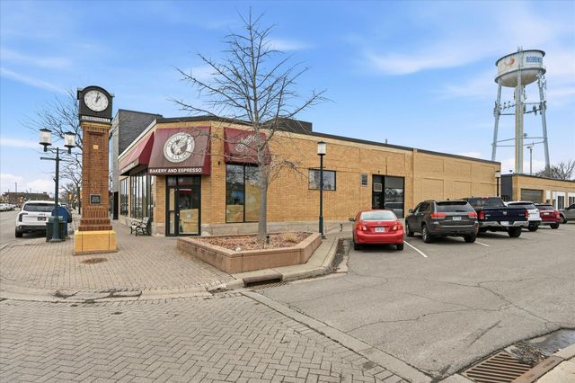 5116 Fairview Avenue N, Crystal, MN 55429