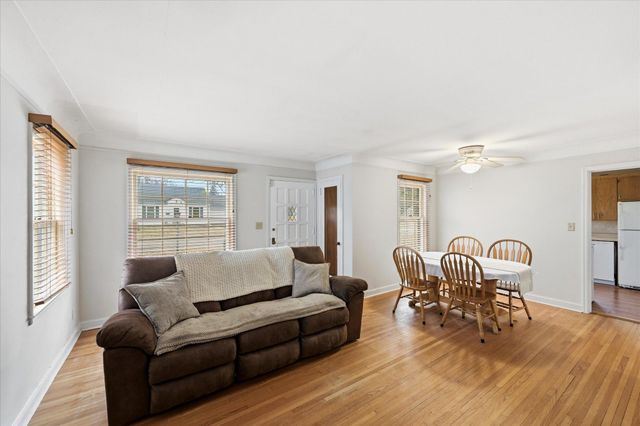 5116 Fairview Avenue N, Crystal, MN 55429