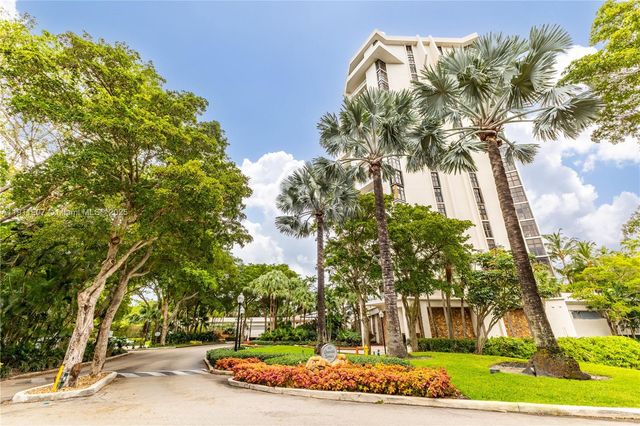 1000 Quayside Ter 506, Miami, FL 33138