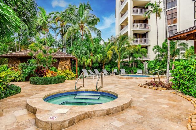 1000 Quayside Ter 506, Miami, FL 33138