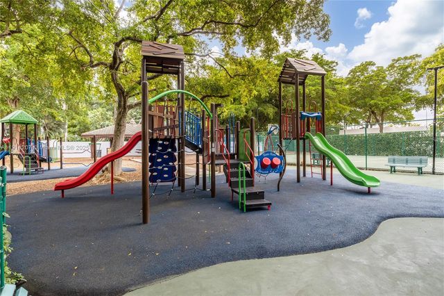 1000 Quayside Ter 506, Miami, FL 33138