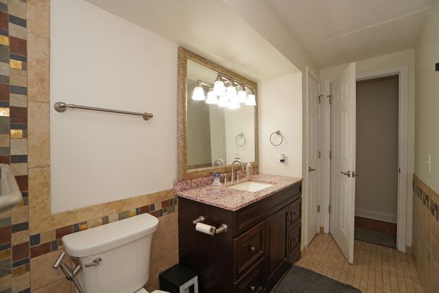 1003 S Euclid Avenue 1, Elmhurst, IL 60126