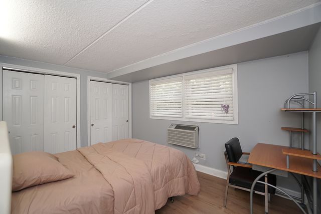 1003 S Euclid Avenue 1, Elmhurst, IL 60126