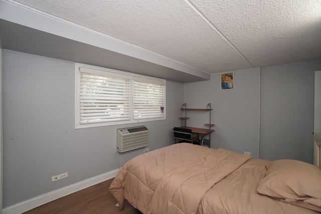 1003 S Euclid Avenue 1, Elmhurst, IL 60126