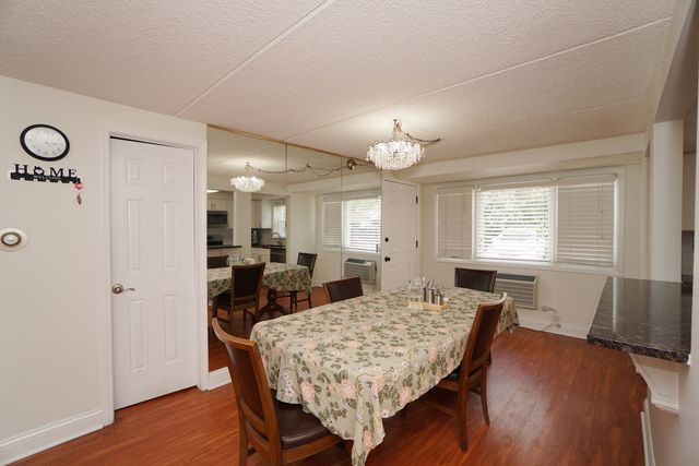 1003 S Euclid Avenue 1, Elmhurst, IL 60126