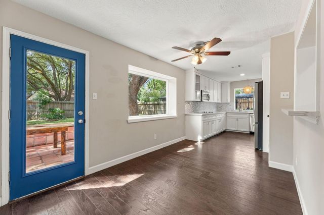 4411 Deerfield Village Drive, Houston, TX 77084