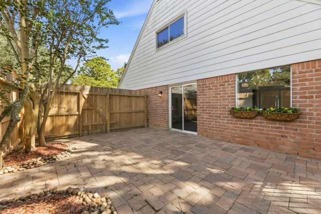 4411 Deerfield Village Drive, Houston, TX 77084