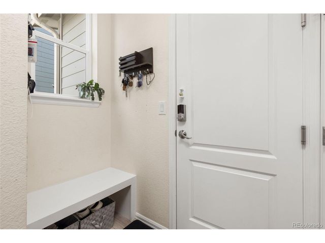 322 N Patsburg St, Aurora, CO 80018