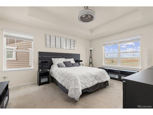 322 N Patsburg St, Aurora, CO 80018