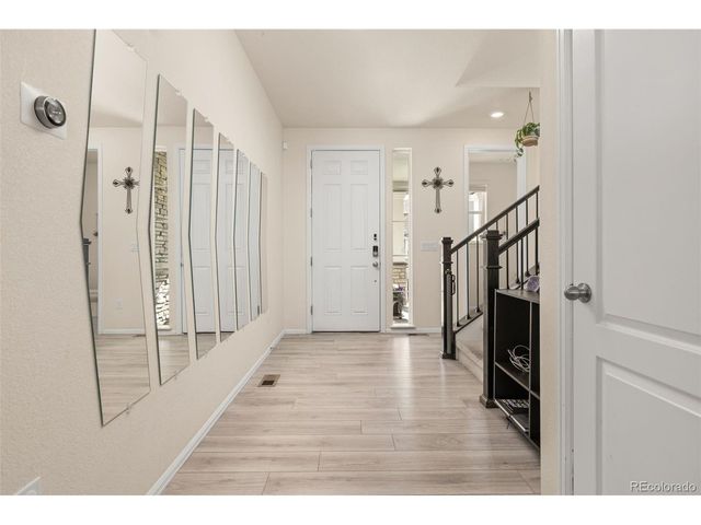 322 N Patsburg St, Aurora, CO 80018