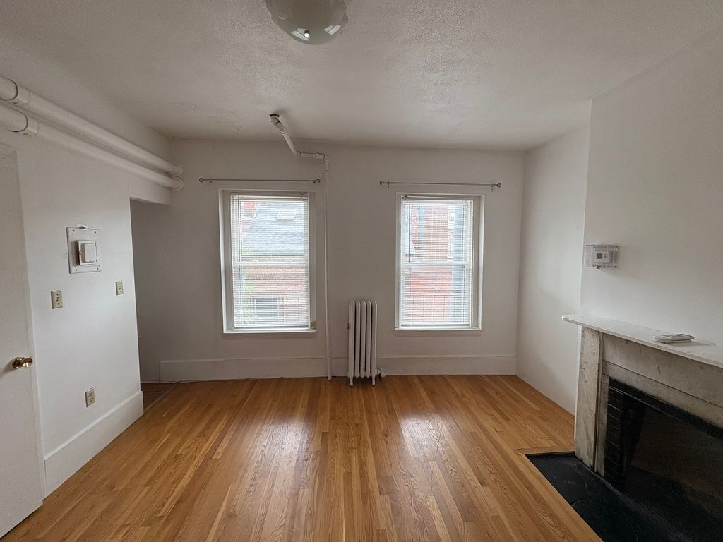 79 Charles Street 4R, Boston, MA 02114