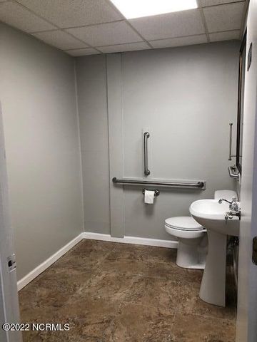 507 New Bridge Street 200, Jacksonville, NC 28540