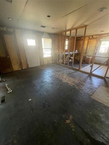 404 E Jarman Drive, Oklahoma City, OK 73110