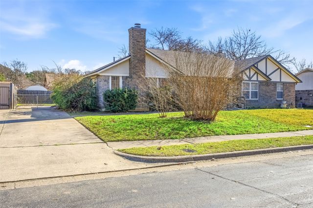 2910 Penny Lane, Euless, TX 76039