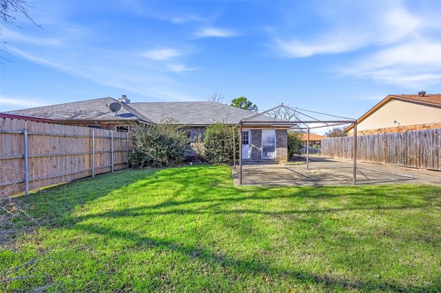 2910 Penny Lane, Euless, TX 76039
