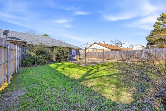 2910 Penny Lane, Euless, TX 76039