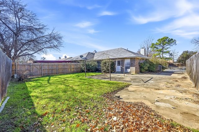 2910 Penny Lane, Euless, TX 76039