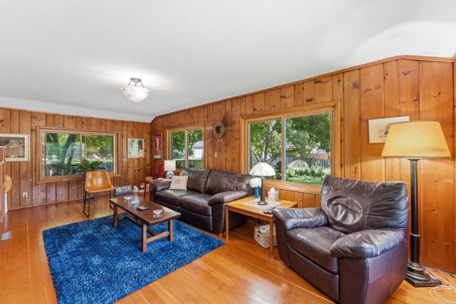 100 Turnpike Road, Golden Valley, MN 55416