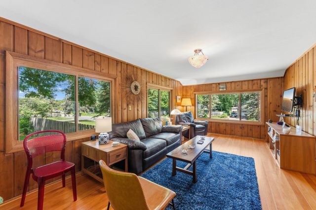 100 Turnpike Road, Golden Valley, MN 55416
