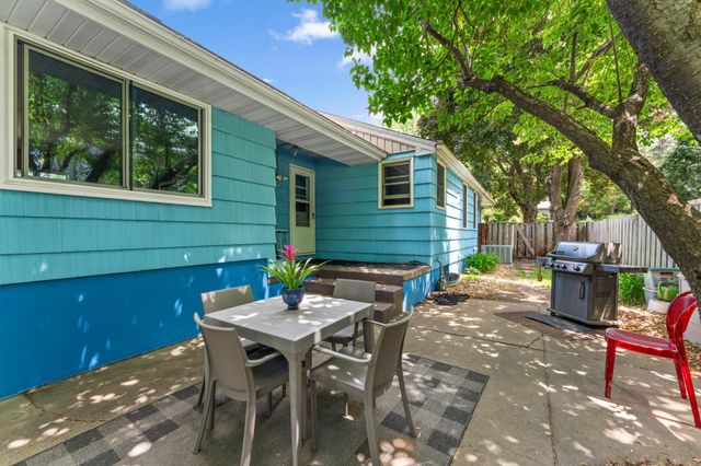 100 Turnpike Road, Golden Valley, MN 55416