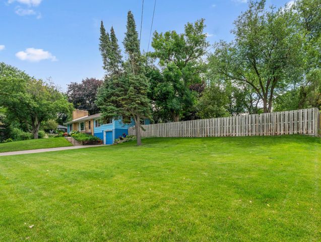 100 Turnpike Road, Golden Valley, MN 55416