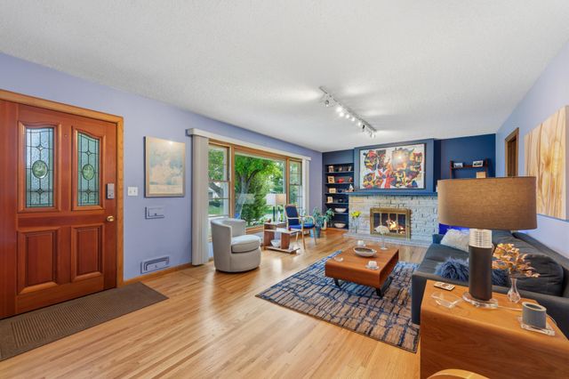 100 Turnpike Road, Golden Valley, MN 55416