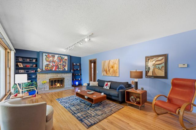 100 Turnpike Road, Golden Valley, MN 55416