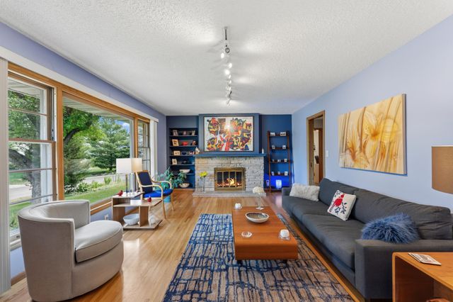 100 Turnpike Road, Golden Valley, MN 55416