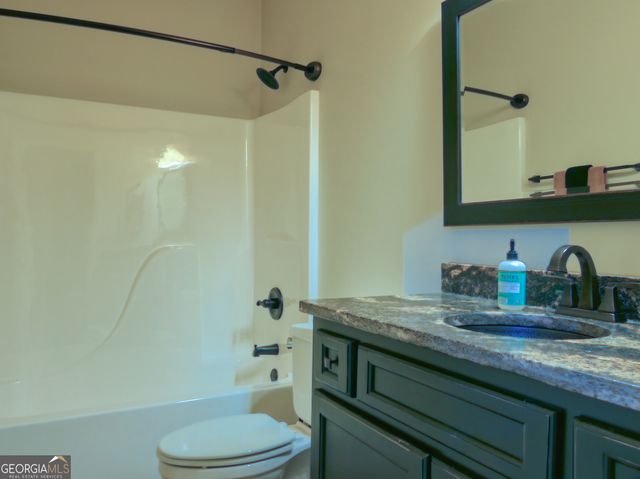 106 Willow Trace, Stockbridge, GA 30281
