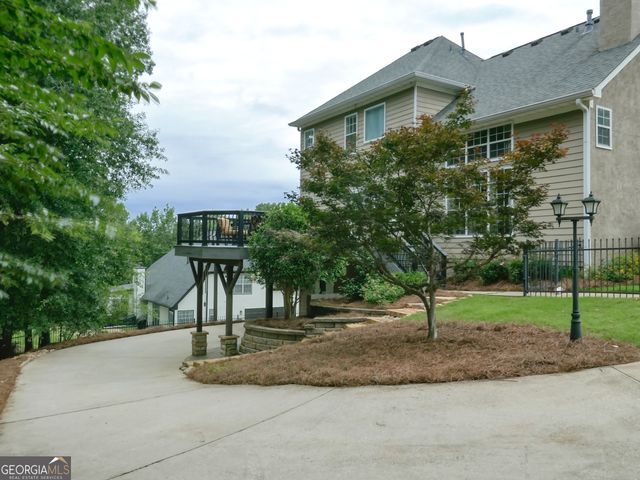 106 Willow Trace, Stockbridge, GA 30281