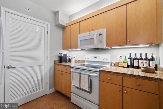631 D St NW Apt 632, Washington, DC 20004