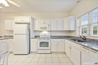 500 Elm Street 15-4, North Haven, CT 06473