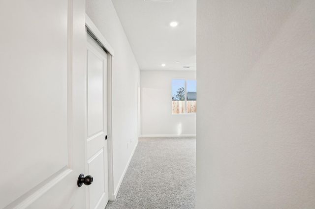 3812 Alexander Cir, Olivehurst, CA 95961