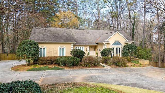 2010 Carrington Court, Smoke Rise, GA 30087
