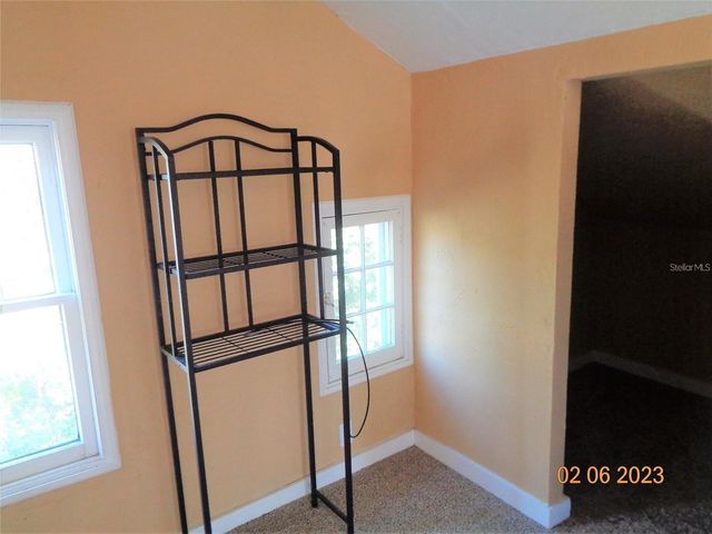 1411 E NEW YORK AVE, Deland, FL 32724