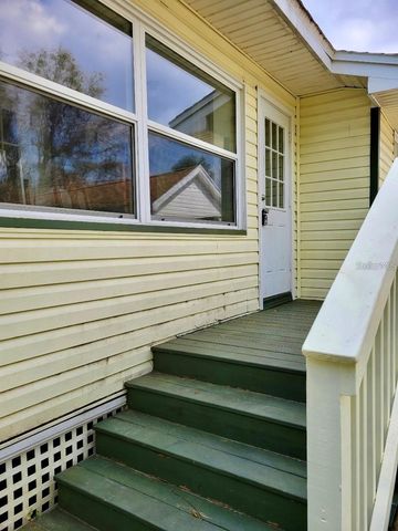 1411 E NEW YORK AVE, Deland, FL 32724