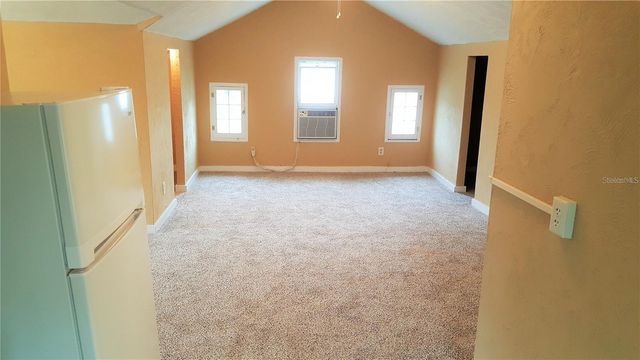 1411 E NEW YORK AVE, Deland, FL 32724