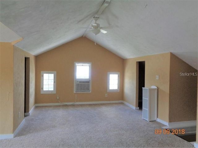 1411 E NEW YORK AVE, Deland, FL 32724