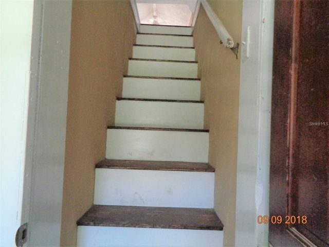 1411 E NEW YORK AVE, Deland, FL 32724