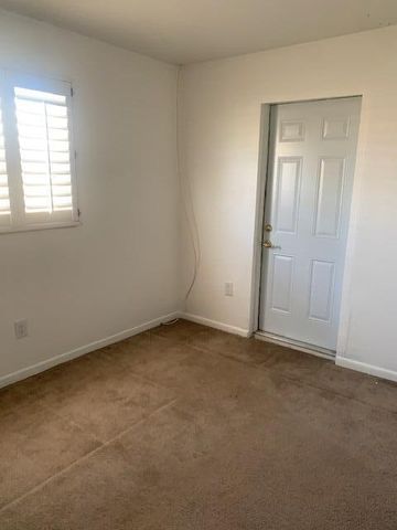 512 Biscayne Drive, West Palm Beach, FL 33401