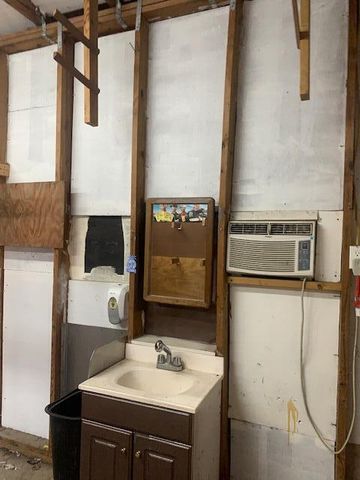 512 Biscayne Drive, West Palm Beach, FL 33401