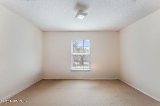 12562 ANGEL LAKE Drive W, Jacksonville, FL 32218
