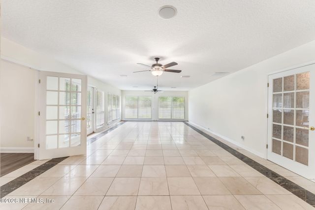 12562 ANGEL LAKE Drive W, Jacksonville, FL 32218