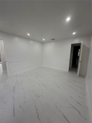 7024 SW 114th Pl A-52, Miami, FL 33173